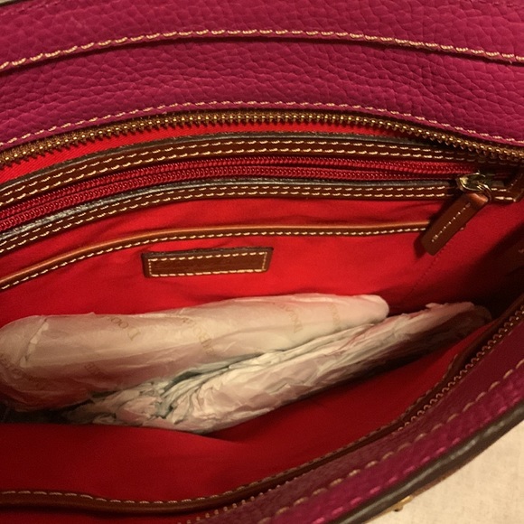 NWT Dooney & Bourke pebble leather magenta purse shoulder bag medium size - Picture 8 of 15